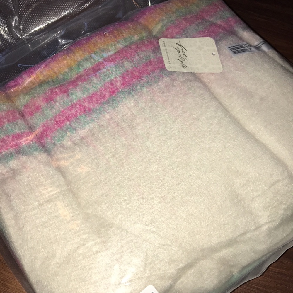 Free People Skye Stripe Fringe Throw Blanket NWT - Picture 4 of 7